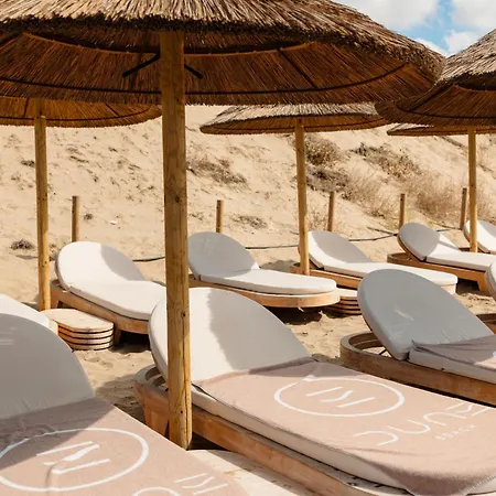 アパート Modern Beachside Penthouse With Amazing Sea Views In Costabella, *