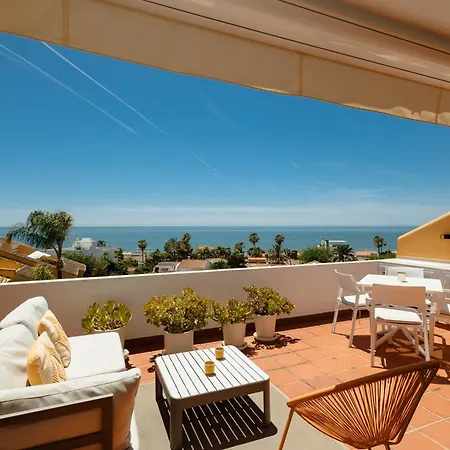 Modern Beachside Penthouse With Amazing Sea Views In Costabella,