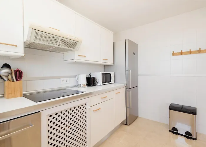 Modern Beachside Penthouse With Amazing Sea Views In Costabella, Marbella