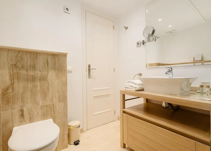 Modern Beachside Penthouse With Amazing Sea Views In Costabella, *