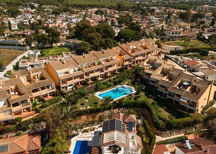 Modern Beachside Penthouse With Amazing Sea Views In Costabella,