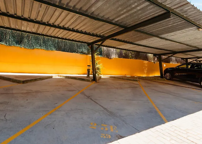 Modern Beachside Penthouse With Amazing Sea Views In Costabella, * Marbella