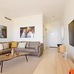 Modern Beachside Penthouse With Amazing Sea Views In Costabella, Appartamento Marbella