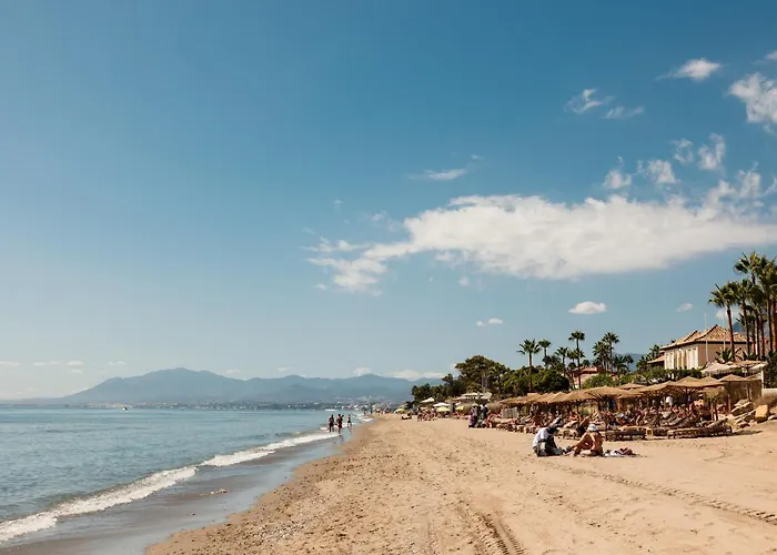 Διαμέρισμα Modern Beachside Penthouse With Amazing Sea Views In Costabella, Μαρμπέλλα